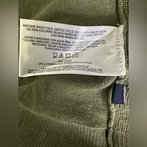 NWOT GAP Ribbed Cardigan. Size XS. - Picture 8 of 8